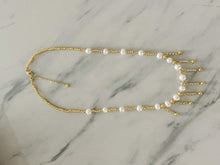 Cargar imagen en el visor de la galería, GOLD PEARL RHINESTONES NECKLACE
