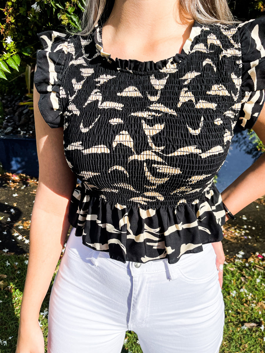 BLACK PRINT CROP SMOCKED BLOUSE