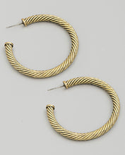 Cargar imagen en el visor de la galería, TWISTED HOOPS
