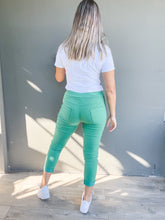 Cargar imagen en el visor de la galería, GREEN RED STRIPE JOGGERS

