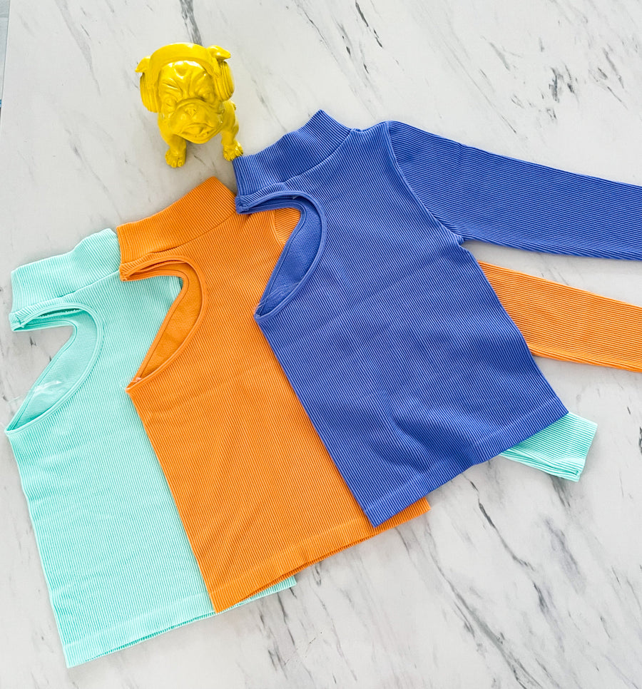 ONE SIZE ASYMMETRICAL CUT OUT BASIC TOP