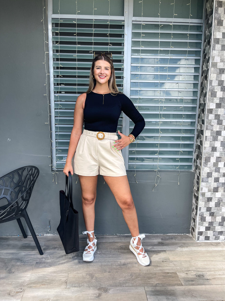 ONE SIZE ASYMMETRIC BASIC TOP