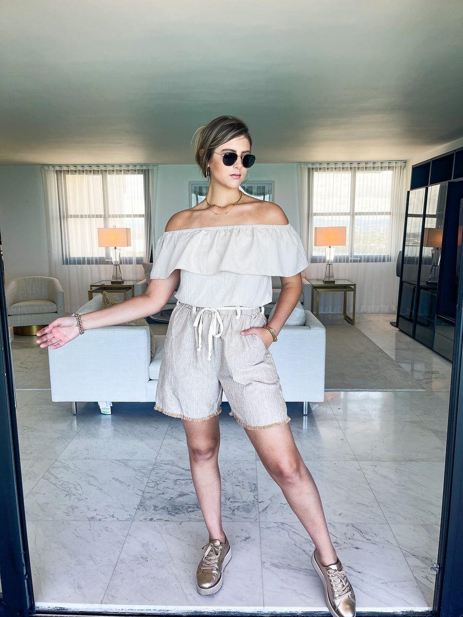 NATURAL SHORTS