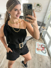 Cargar imagen en el visor de la galería, ONE SHOULDER ROMPER
